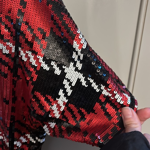 MICHAEL Michael Kors Women's Red and Black T-shirt - Picture 3 of 5